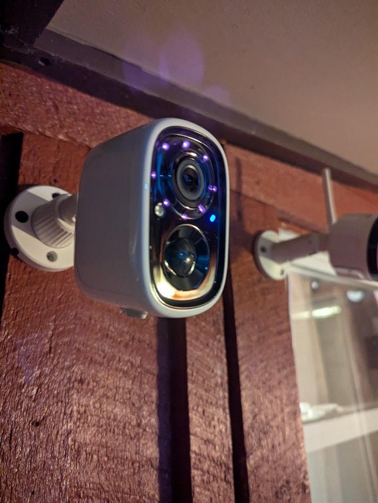 1080p Wireless Wi-Fi Battery Powered Security Camera