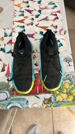 Adidas Trae Young 2 Basketball Shoes Size 6