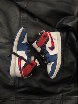 Jordan 1 Mid