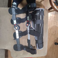 BREG T Scope Post Op Hinged Adjustable Padded Knee Brace plus top shelf leg brace