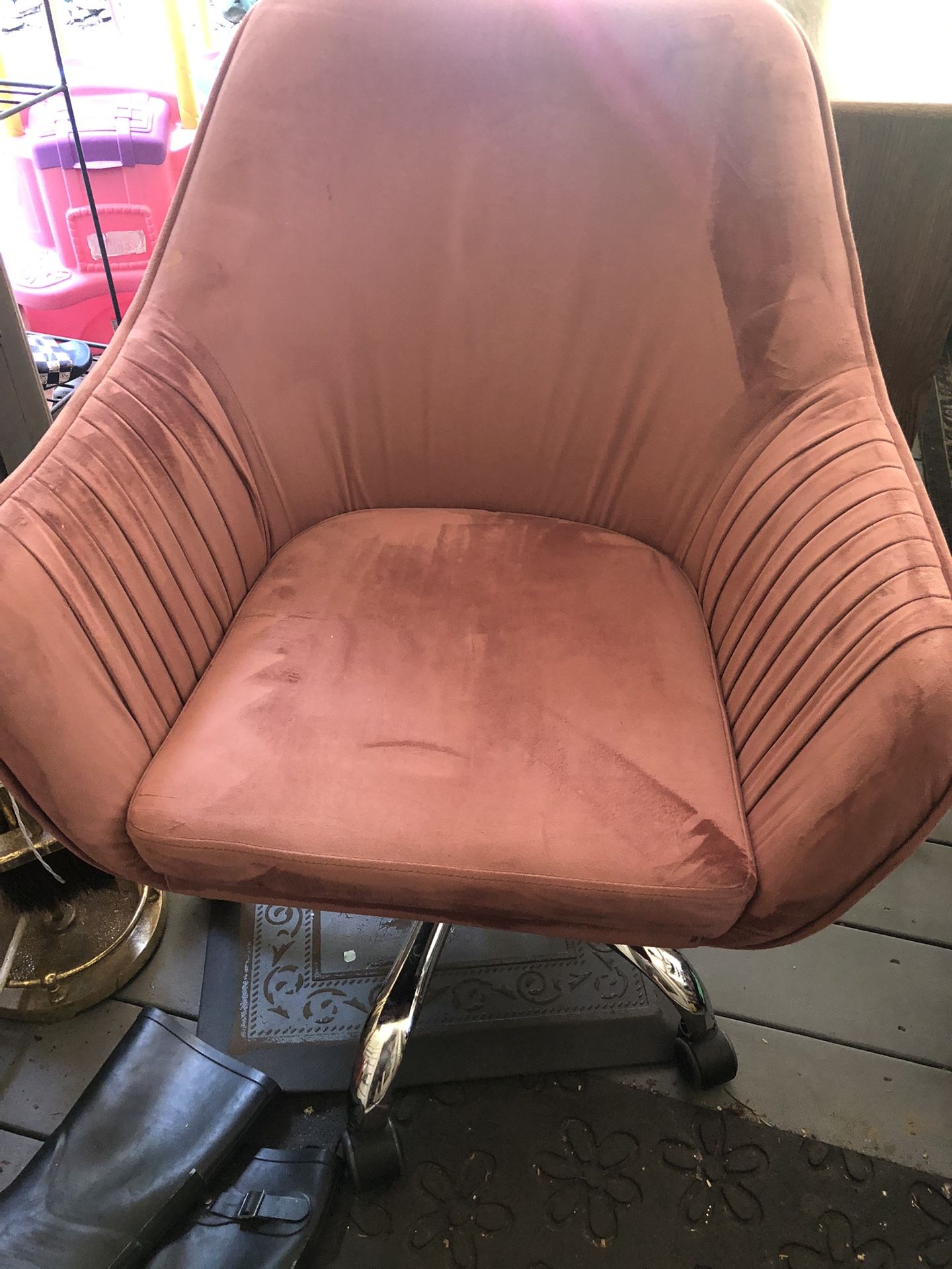 Nice Chair Beautiful and Well Made