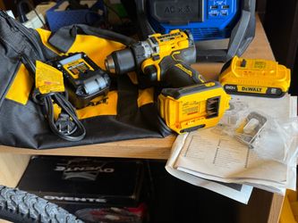 BRANDNEW 20v DRILL KIT