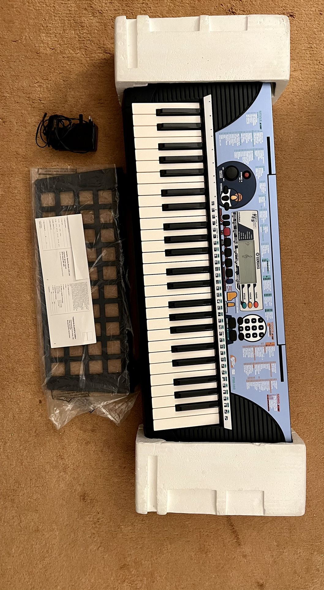 YAMAHA PSR-140 KEYBOARD MIDI PIANO LCD