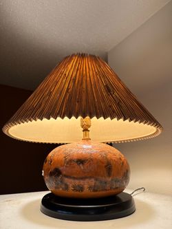 Vintage hand-carved gourd table lamp