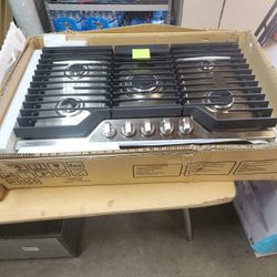 Frigidaire Gallery Stainless 5 Burner Gas Cooktop 36" Wide New