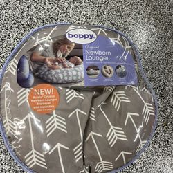 Boppy New Born Lounger / Pillow 