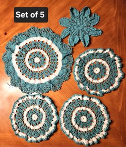 Vintage Crochet Doily Set (Used)