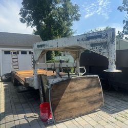 7/20 Gooseneck Equipment Trailer 