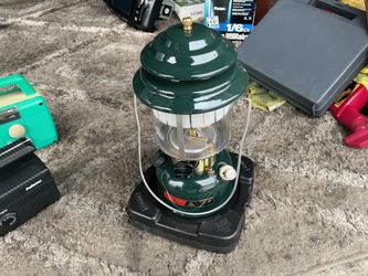 Coleman dual mantle gas lantern with hard carry case new