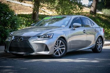 2020 Lexus IS