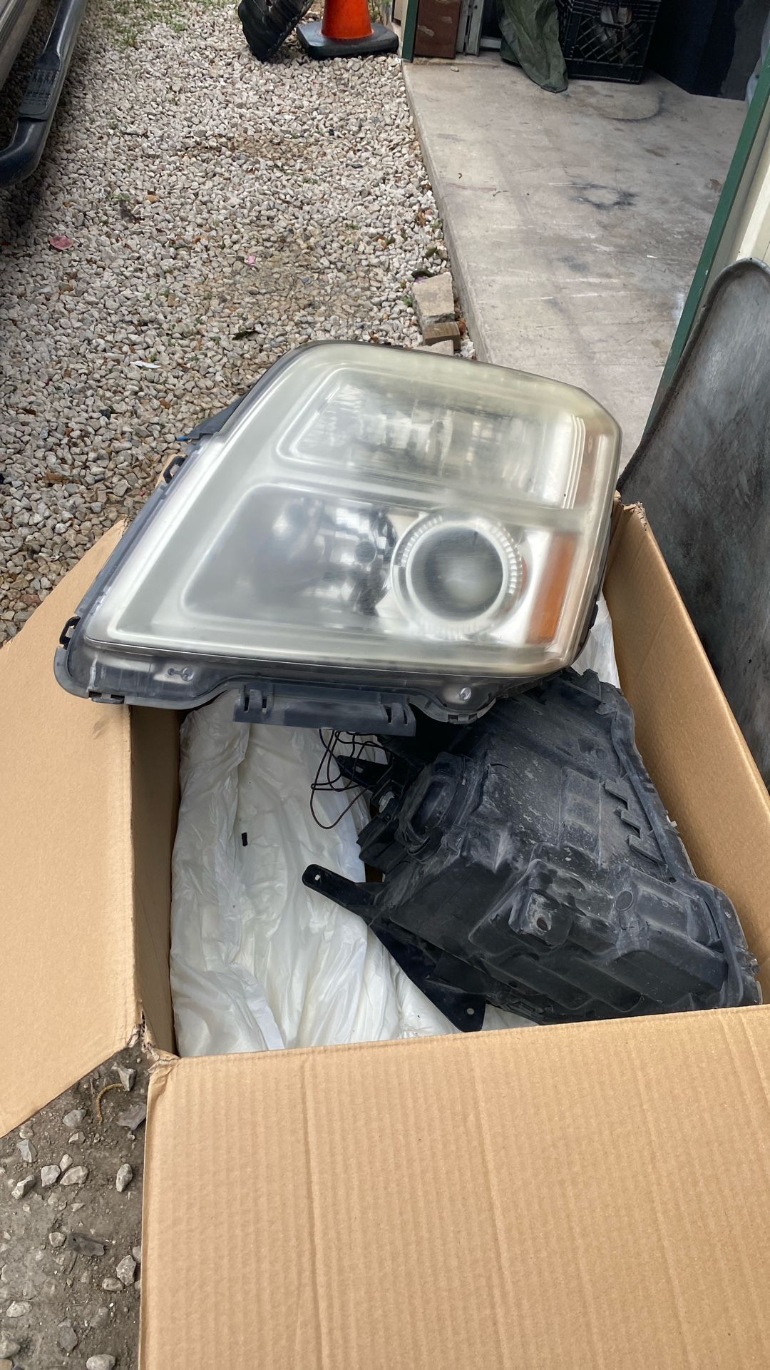 Headlights - GMC Terrain