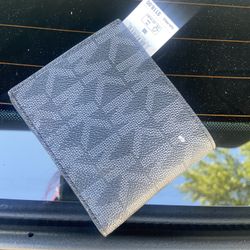 Micheal Kors Wallet