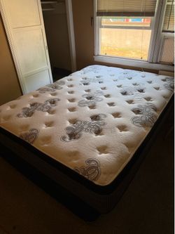 Queen size mattress with box