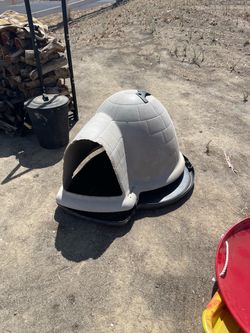 Igloo-Style Plastic Dog House
