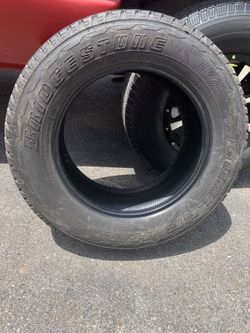 Bridgestone Dueler H/L 255/60/R17 80% tread