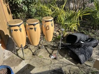 LP PERFORMANCE SERIES CONGA TRIO SET WITH STANDS