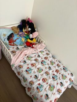 2 beds for sale.