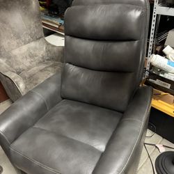 Recliner 