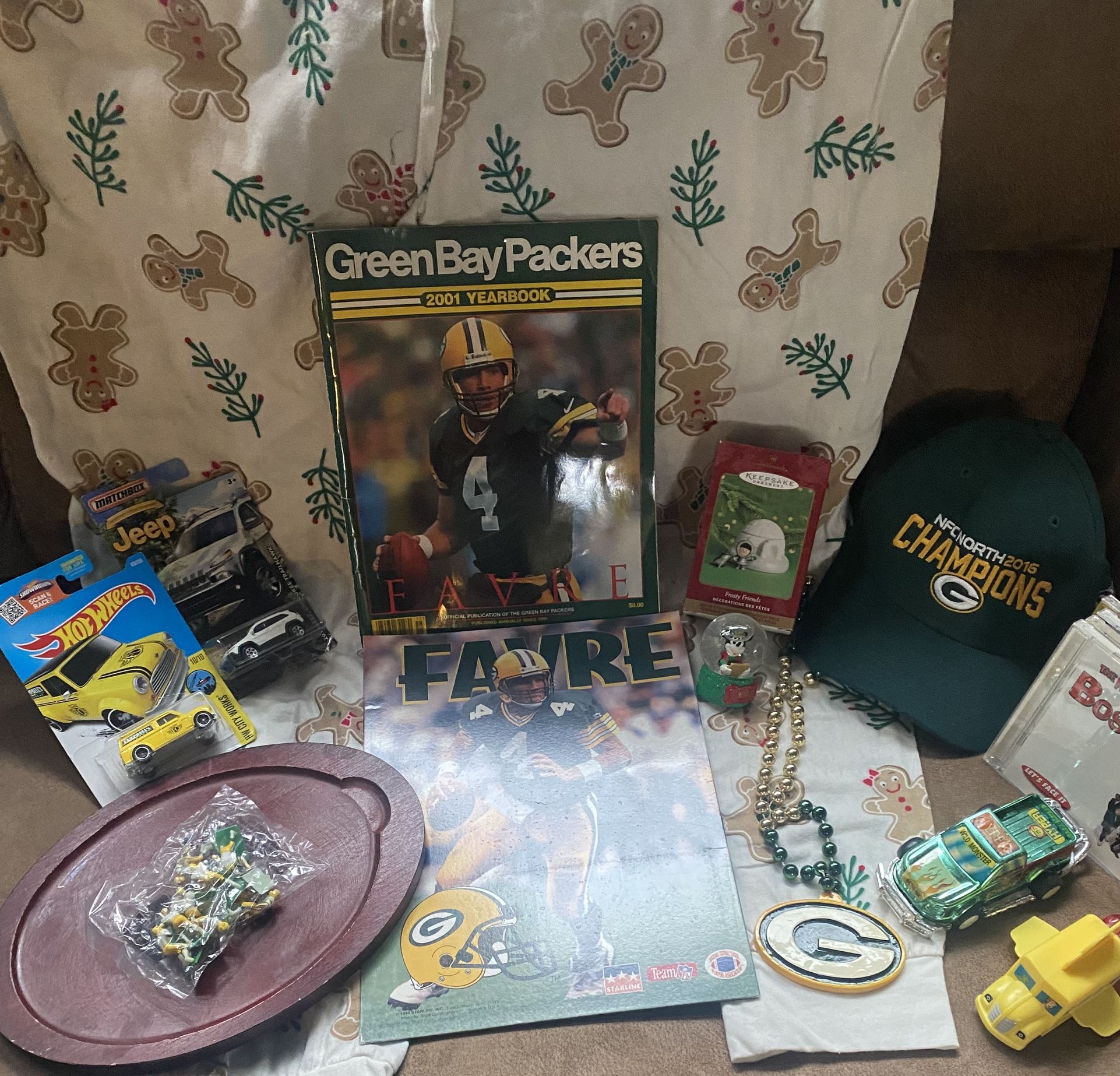 Green Bay Packers Wooden Beads Necklace Set