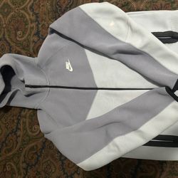 Nike Tech