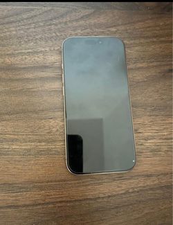 I Phone 16Pro unlocked 128 Gb Battery 93%