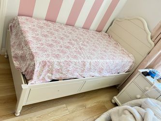 Pottery barn  twin bed