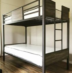 Twin/Twin Bunkbed