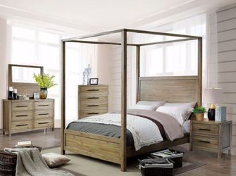 Brand New 4 PC Light Oak Canopy Bedroom Set