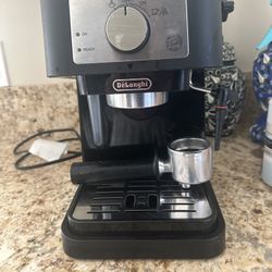 De’Longhi Espresso & Cappuccino Machine