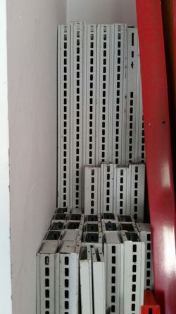 Stand Matel for gandola shelves