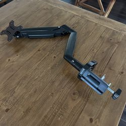 Adjustable Mount for For Computer Screens