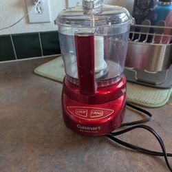 Cuisinart Mini-Prep Plus Food Processor in metallic red