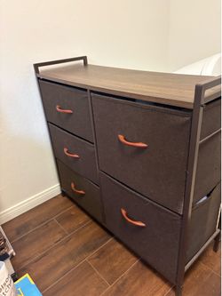 Storage shelf