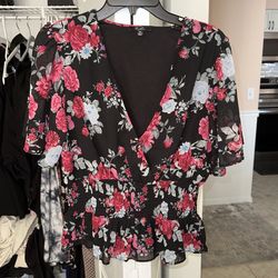 Women’s Crop Blouse 