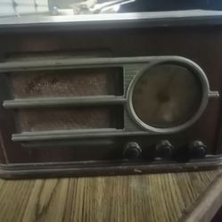 Old Tube Radio Needs Cord Fixed 