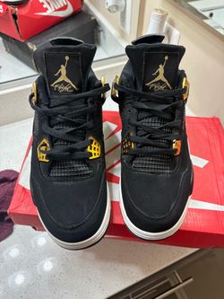 Jordan 4 Retro Royalty