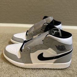 Brand New Jordan 1 Nike Retro Mid Smoke Grey Men’s Size 10