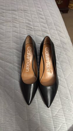 Calvin Klein black pumps size 11