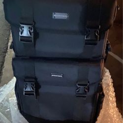 Byootique makeup rolling case Black