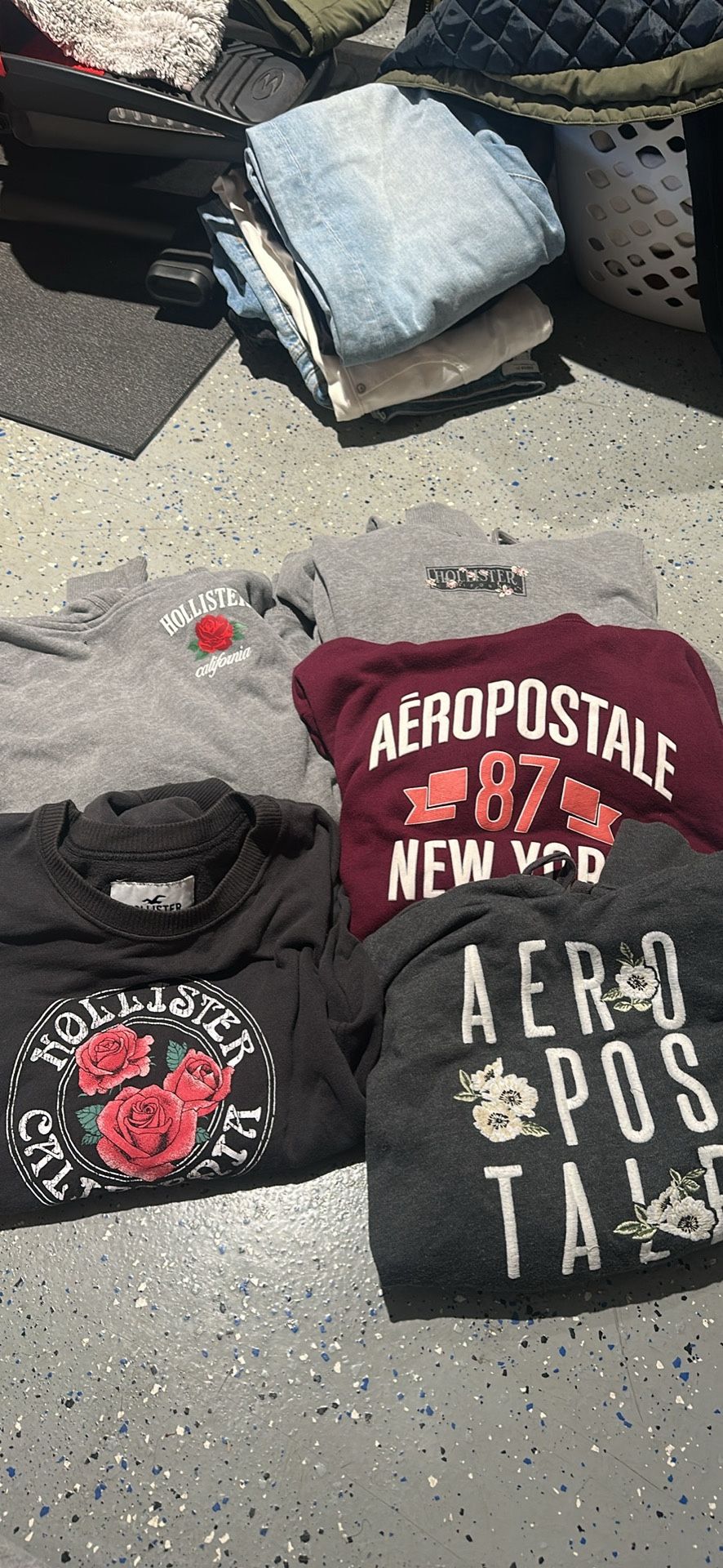 Hollister / Aeropostale Hoodies