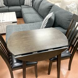 New Table & 2 Chairs  🔥🔥 IN STOCK 