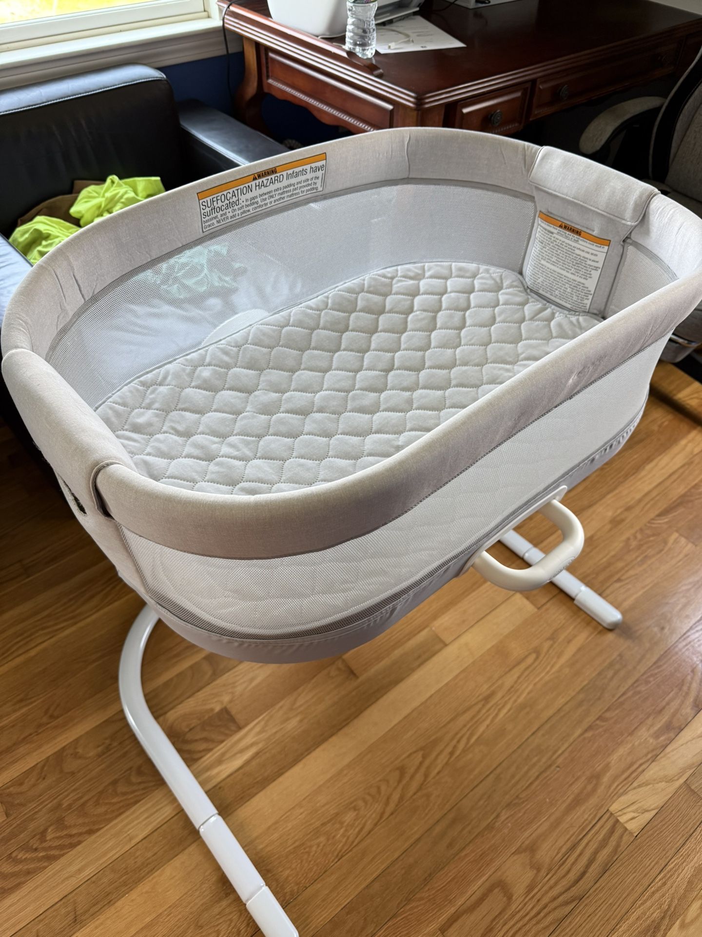 Graco DreamMore Bedside Bassinet
