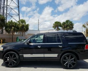 2010 TRIPLE BLACK LINCOLN NAVIGATOR