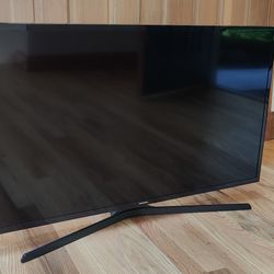 40" Samsung LED Smart TV $100