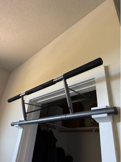 Pull Up Bar