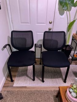 Qty of 2 chairs The hon company Nucleus multipurpose chairs