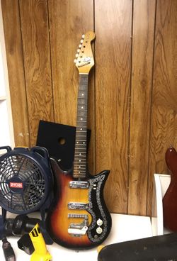 CHECKMATE. GUITAR. MADE IN JAPAN.