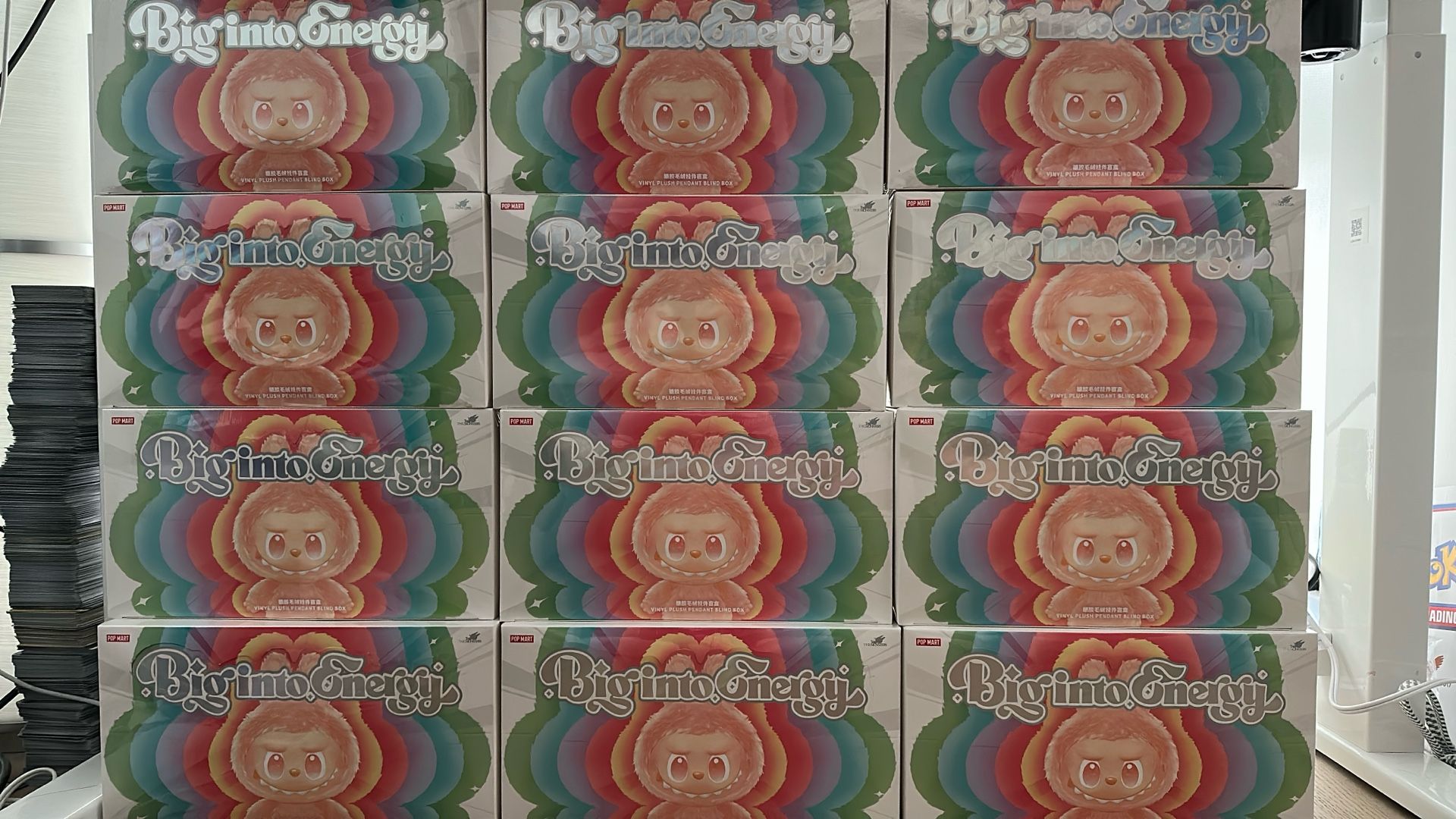 Labubu Big into Energy Sets