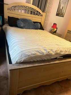 Queen Bedroom Set