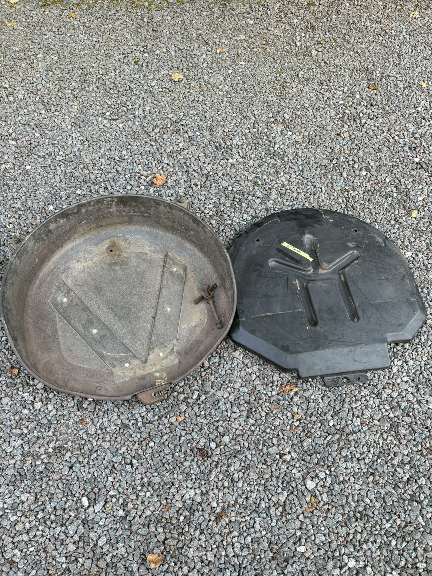 72 Corvette Spare Tire Holder